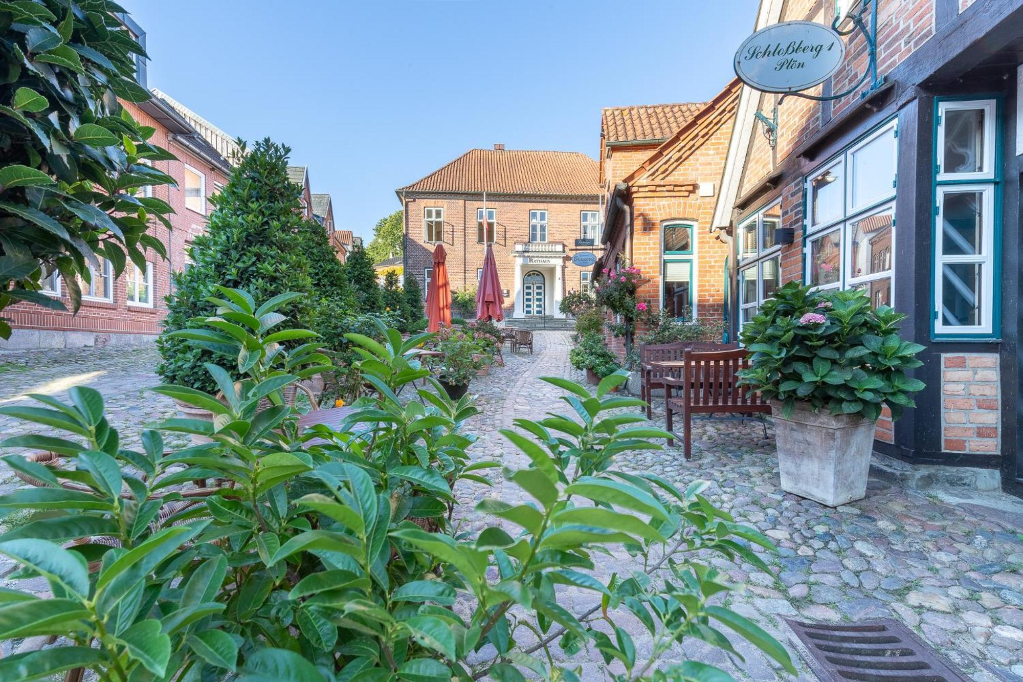 Mooi: Fantastisches Apartment Mit Seeblick Und Stil, Netflix Ploen Luaran gambar